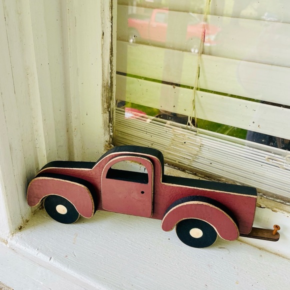 *Old Vintage Truck Shelf Sitter - Picture 5 of 10